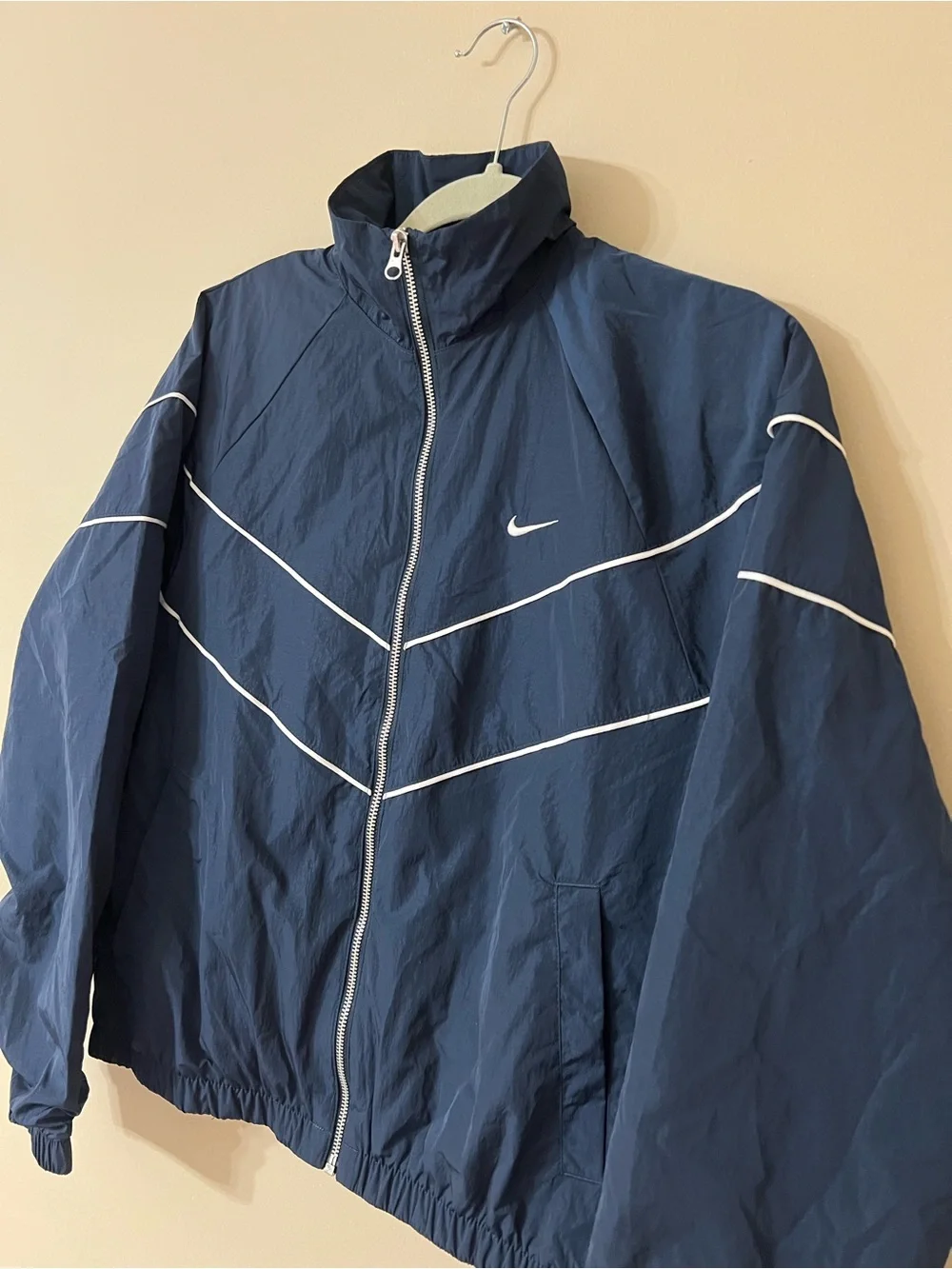 Nike Women's Sportswear Windrunner Woven Jacket Navy Blue Medium